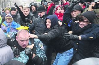 Євромайдан бійка