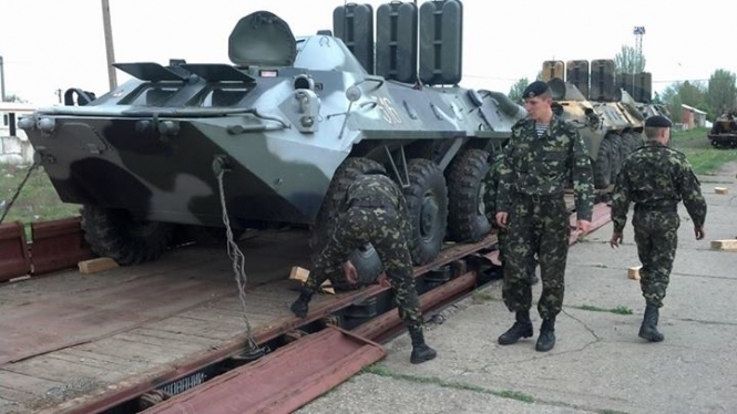 З Криму вже вивезено військогово майна на 1 млрд $