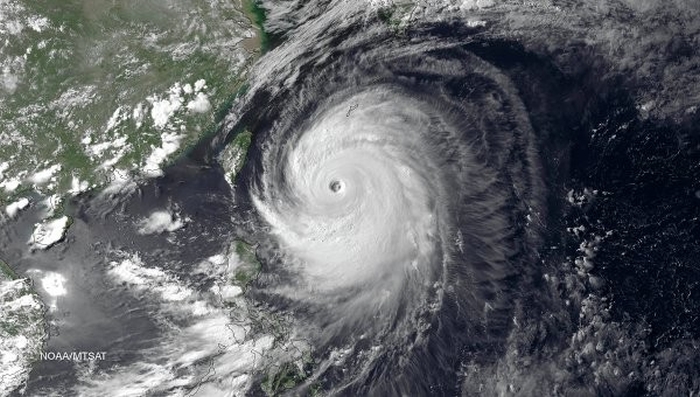 тайфун Дуджуан