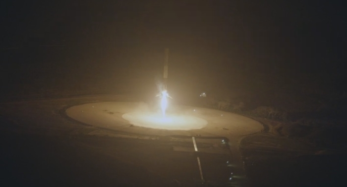 Falcon 9 приземлення на землю