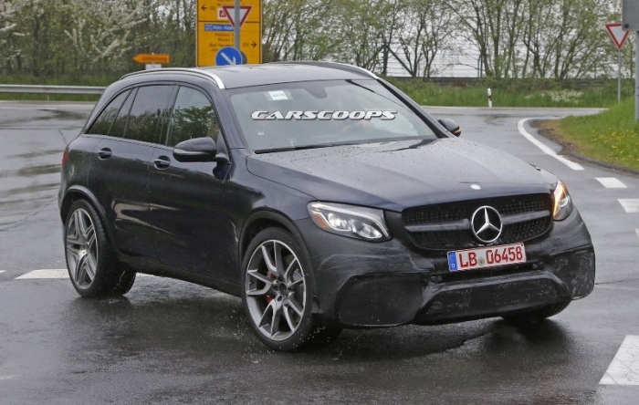  Mercedes-GLC 63