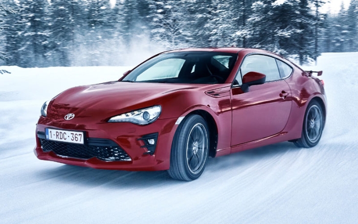 Стали відомі подробиці про оновлений спорткар Toyota GT86