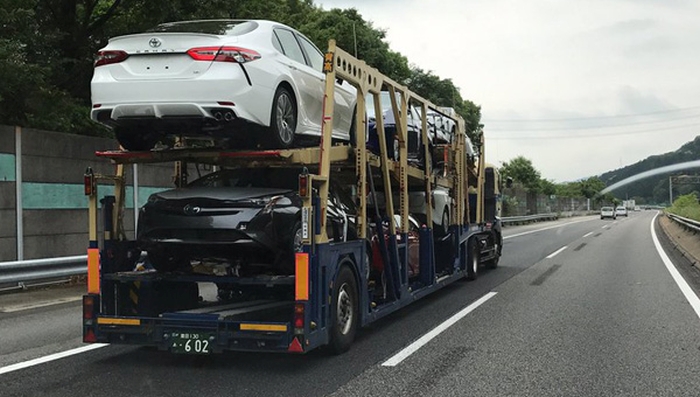 Опубліковано фото седана Toyota Camry нового покоління