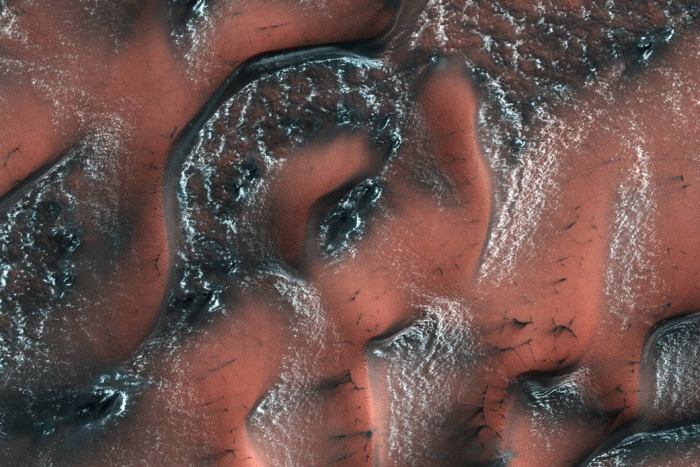 засніжені дюни марс