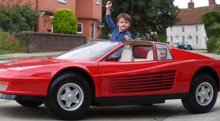Ferrari Testarossa дитяча