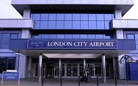 аеропорт лондон-сіті закрили через бомбу