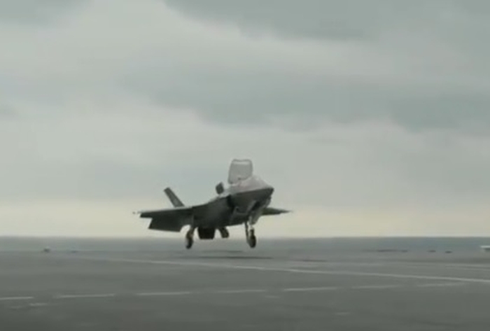 З’явилося відео вертикальної посадки винищувача F-35B