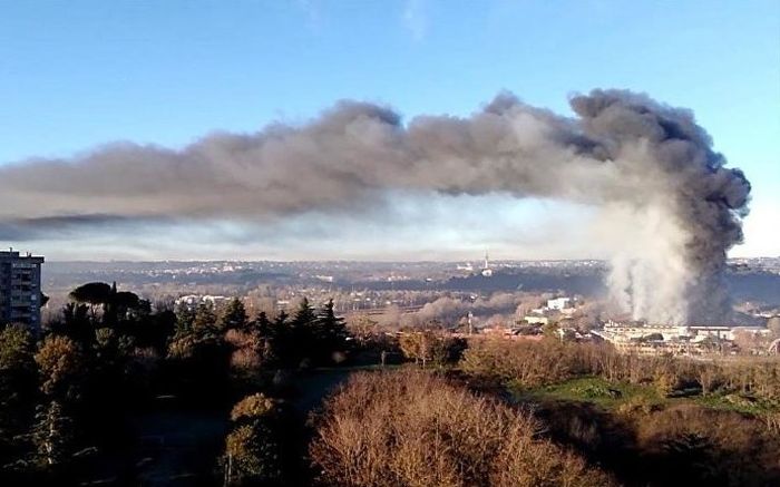 У Римі горить найбільше сміттєзвалище в країні