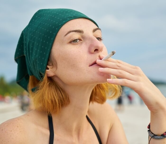 куріння на пляжі