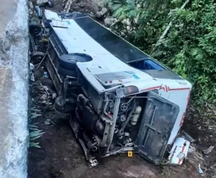 автобус зірвався у прірву колумбія