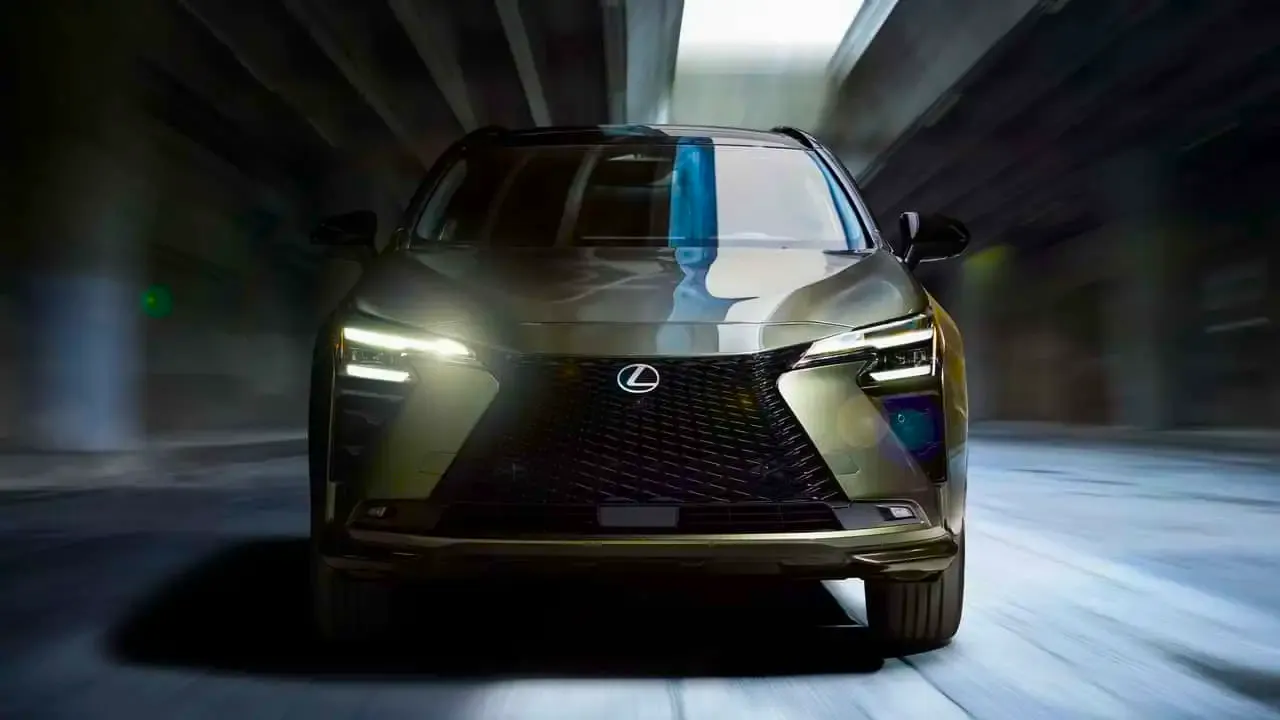 оновлений кросовер Lexus NX 2027 рестайлінг плагін гібрид