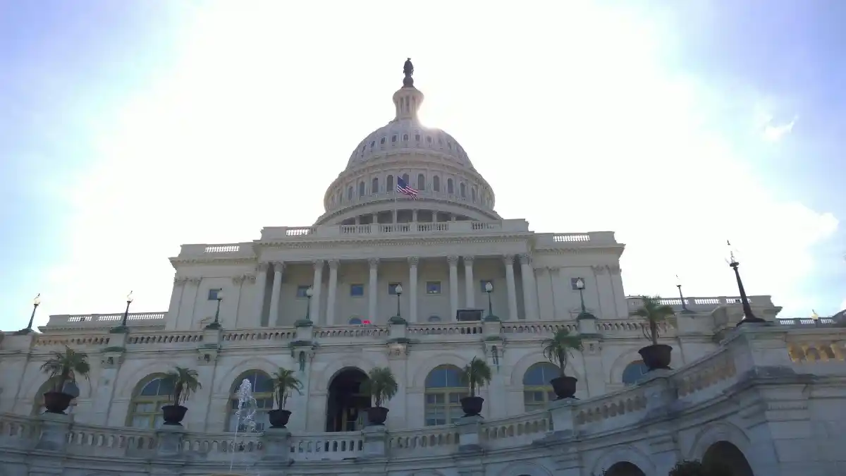 Сенат США розглядає законопроєкт про санкції проти Росії